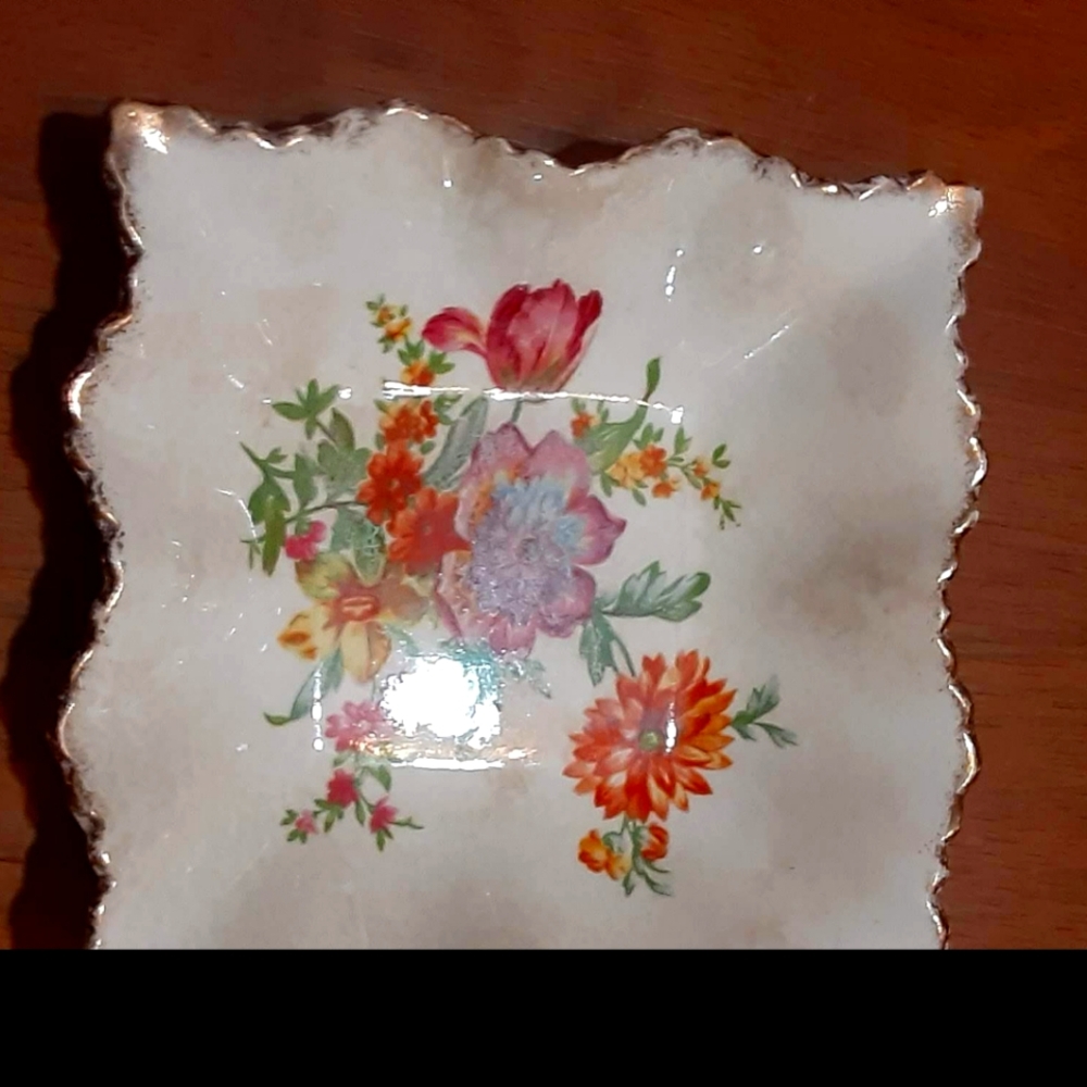 Vintage Old Foley James Kent Staffordshire white porcelain trinket dish floral